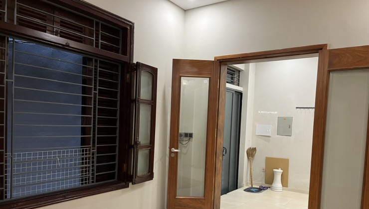 CHO THUÊ NHÀ NGUYÊN CĂN TRONG NGÕ 78 GIÁP BÁT, 3 TẦNG, 50M2, 14 TRIỆU, 3 NGỦ, 3 WC